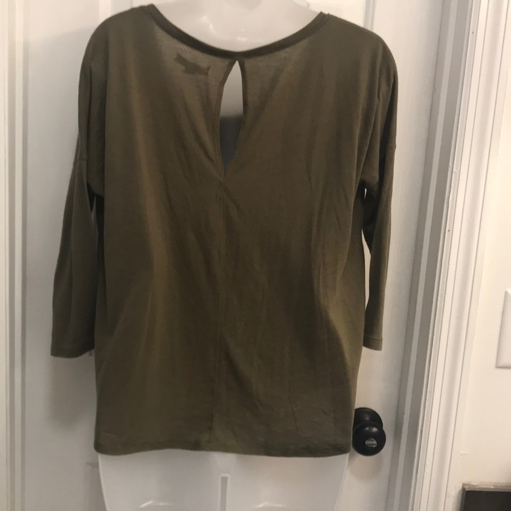AEO khaki green key hole back cotton top